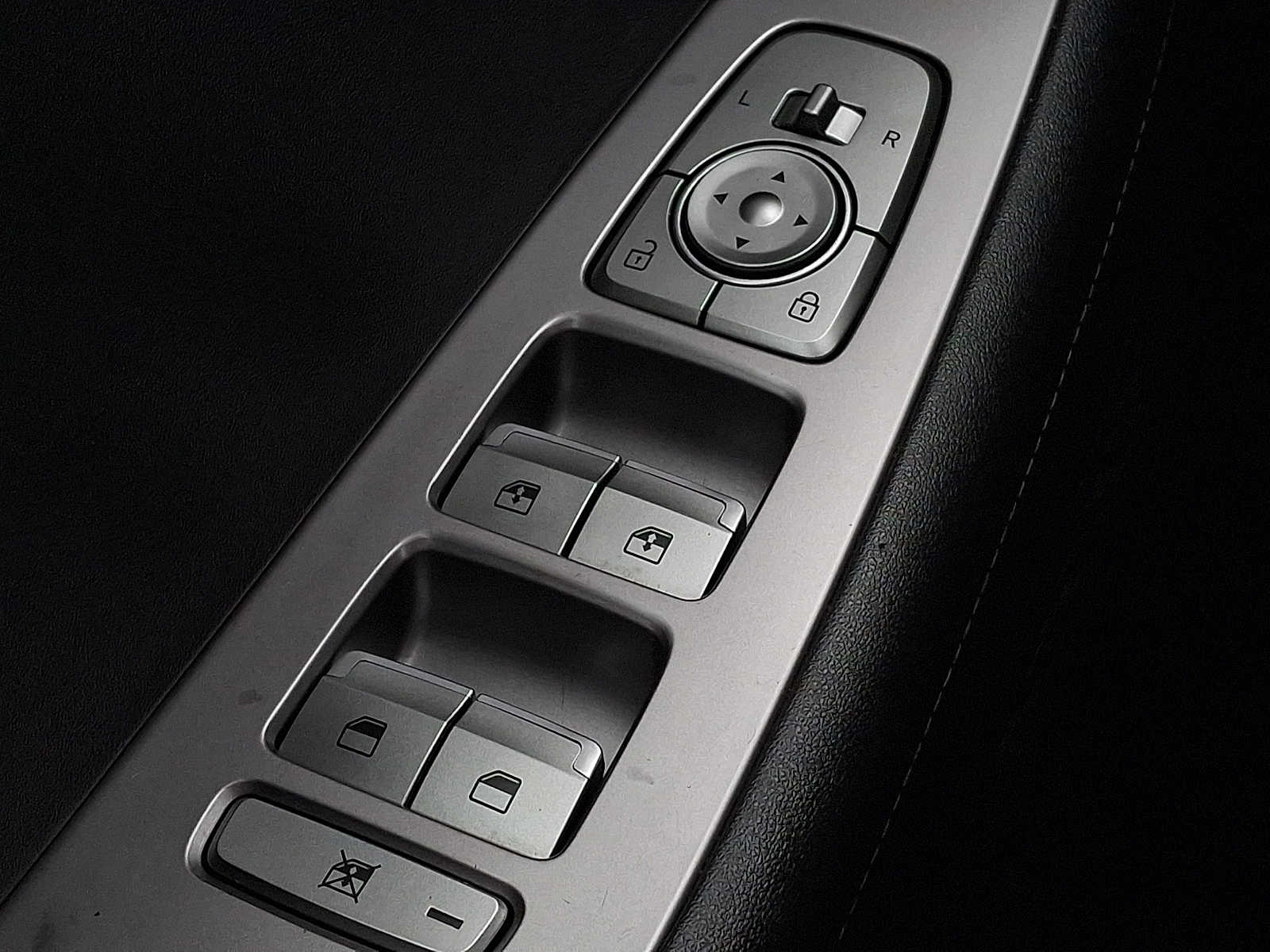 Thumbnail: 2021 Hyundai Palisade - 25