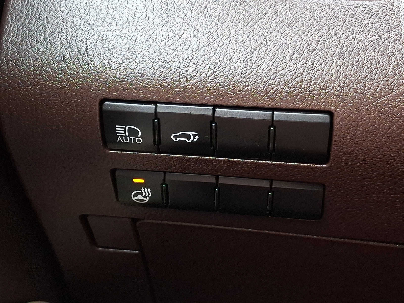 Thumbnail: 2020 Lexus RX - 24