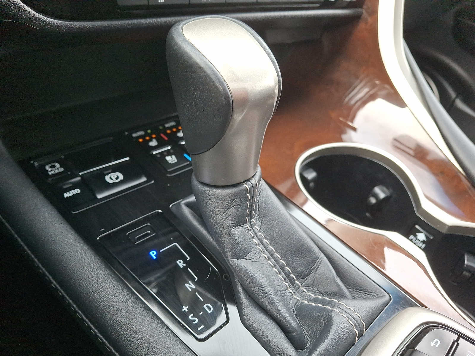 Thumbnail: 2016 Lexus RX - 11