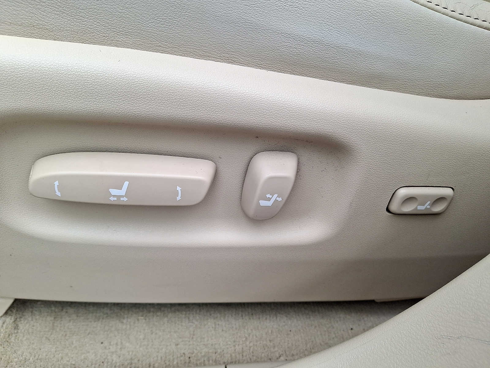 Thumbnail: 2013 Lexus RX - 11