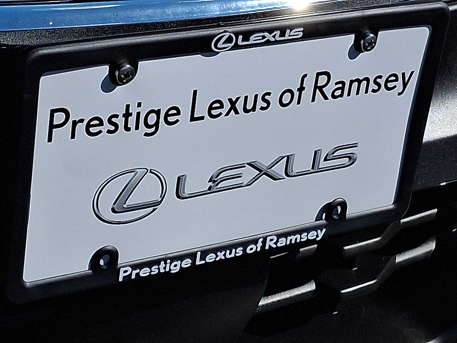 Thumbnail: 2024 Lexus ES - 30