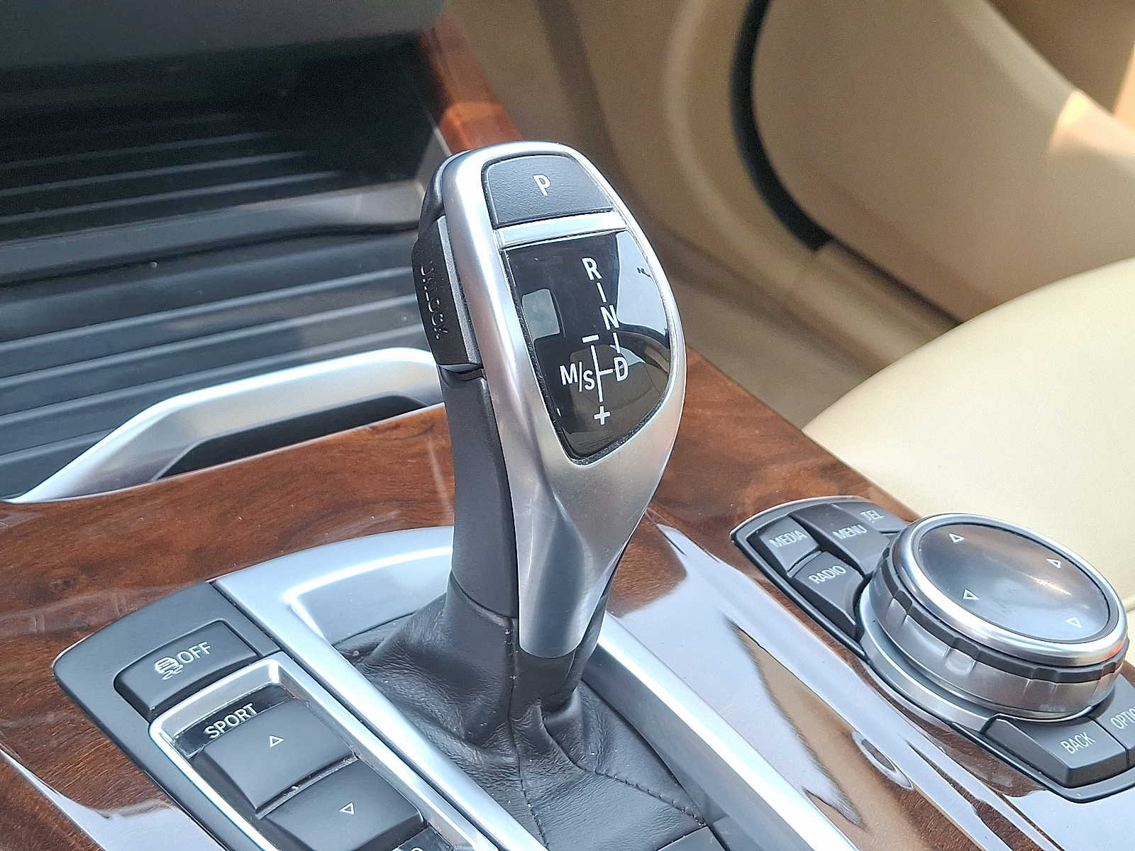 Thumbnail: 2015 BMW X4 - 13