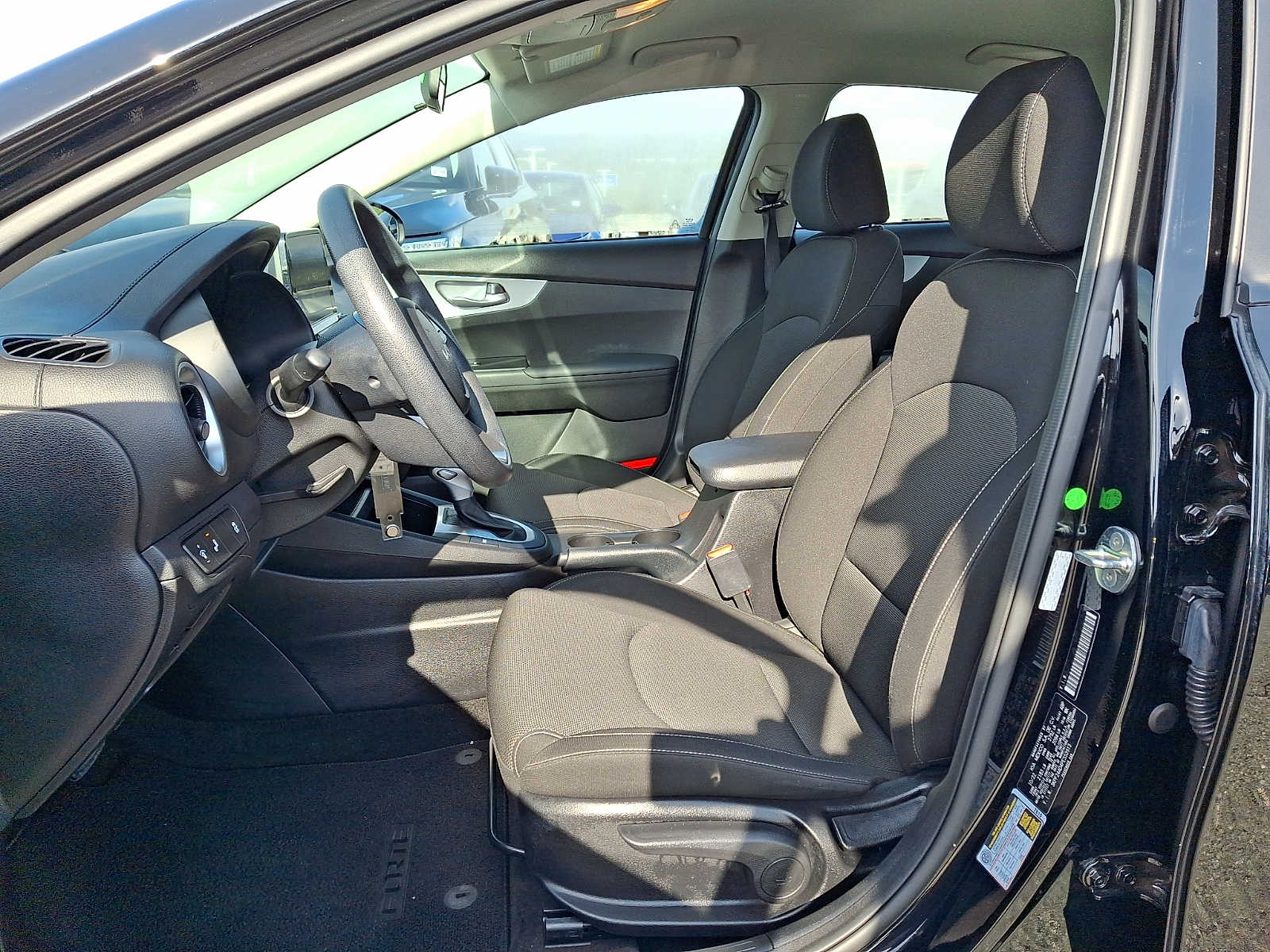 Thumbnail: 2023 Kia Forte - 12