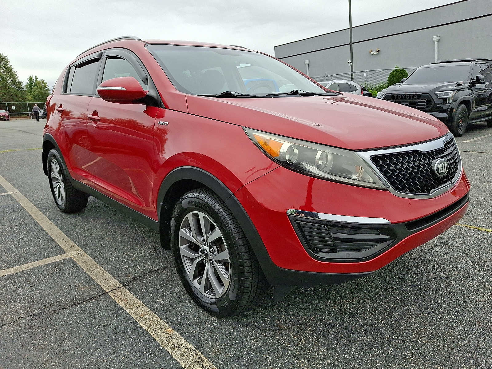 Thumbnail: 2014 Kia Sportage - 3
