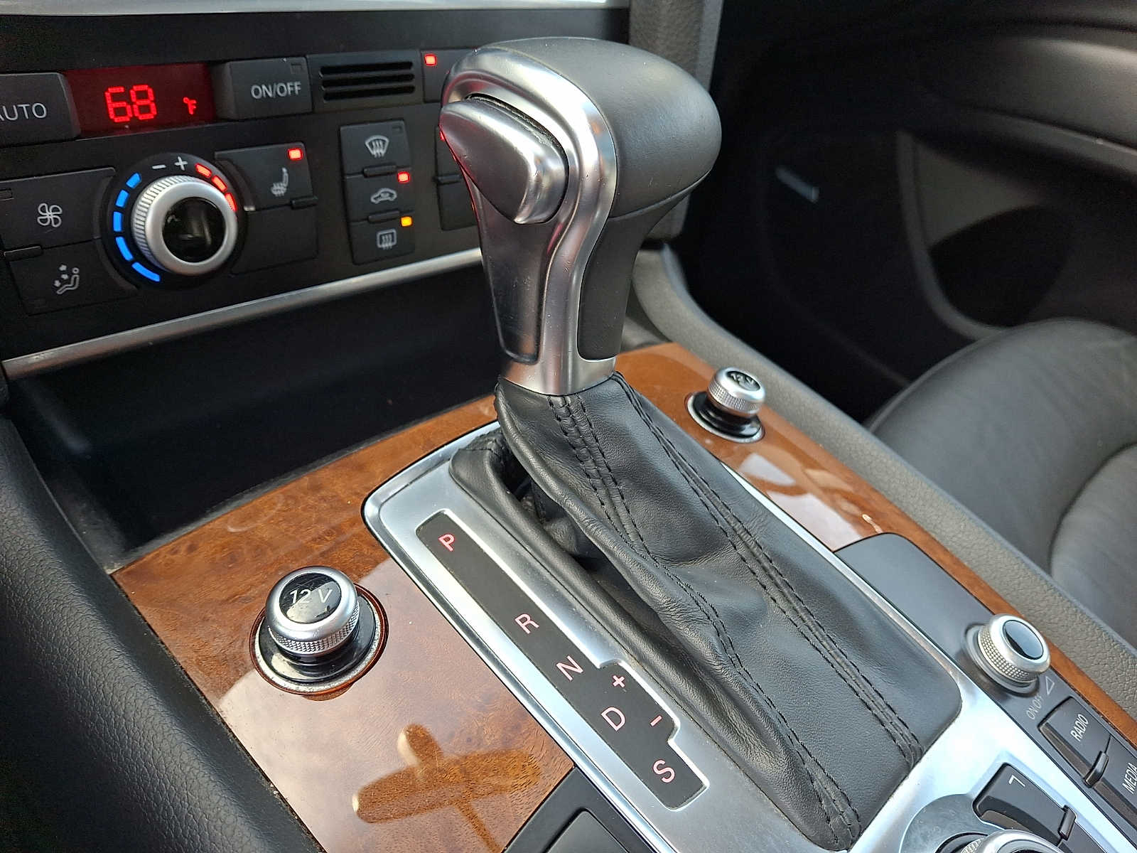 Thumbnail: 2014 Audi Q7 - 13