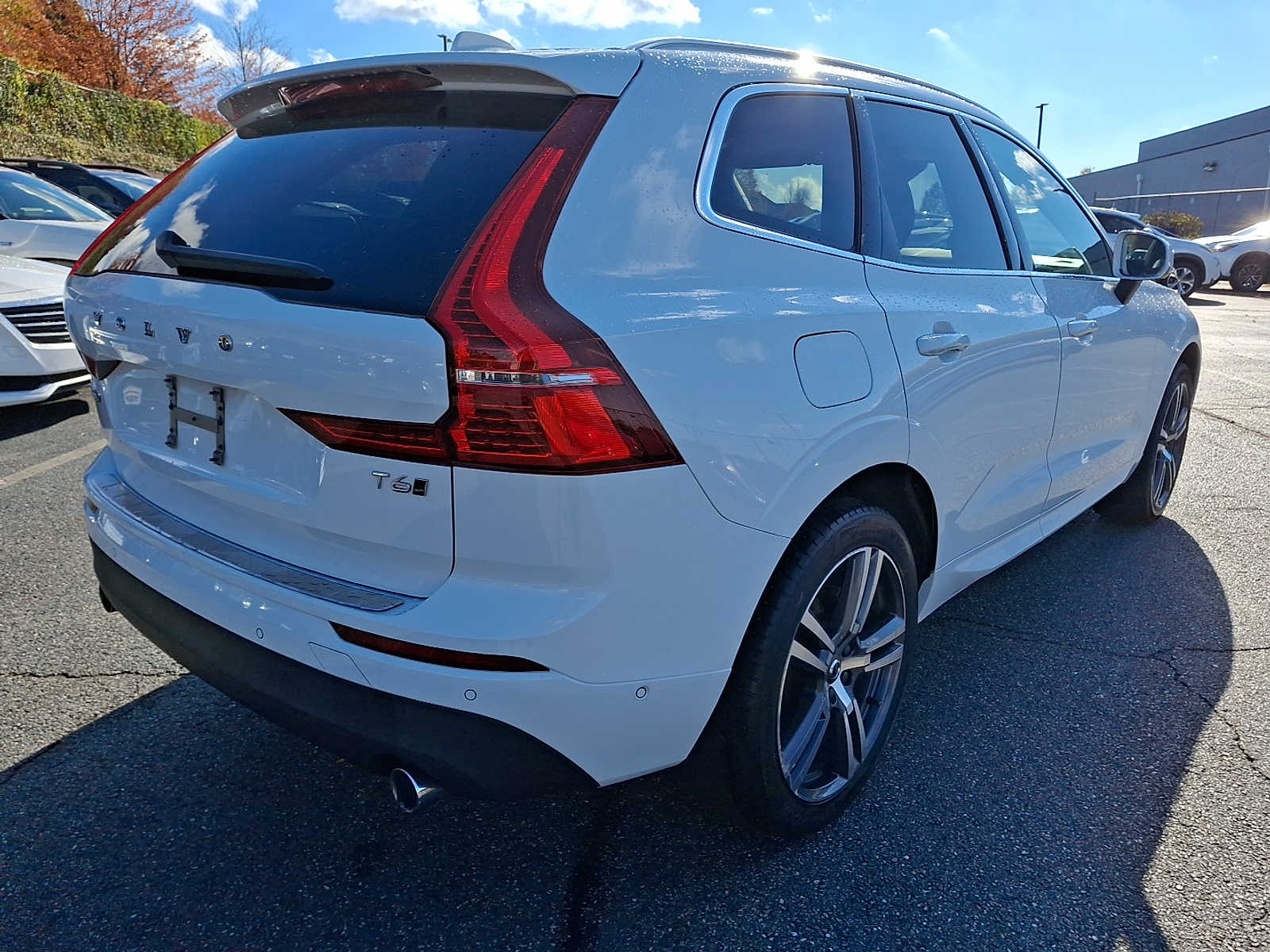 Thumbnail: 2019 Volvo XC60 - 4