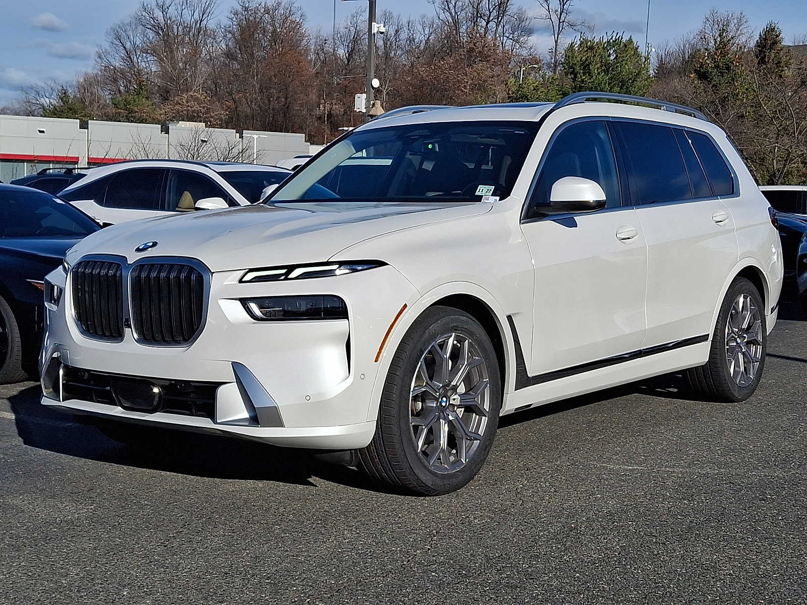 Thumbnail: 2023 BMW X7 - 1