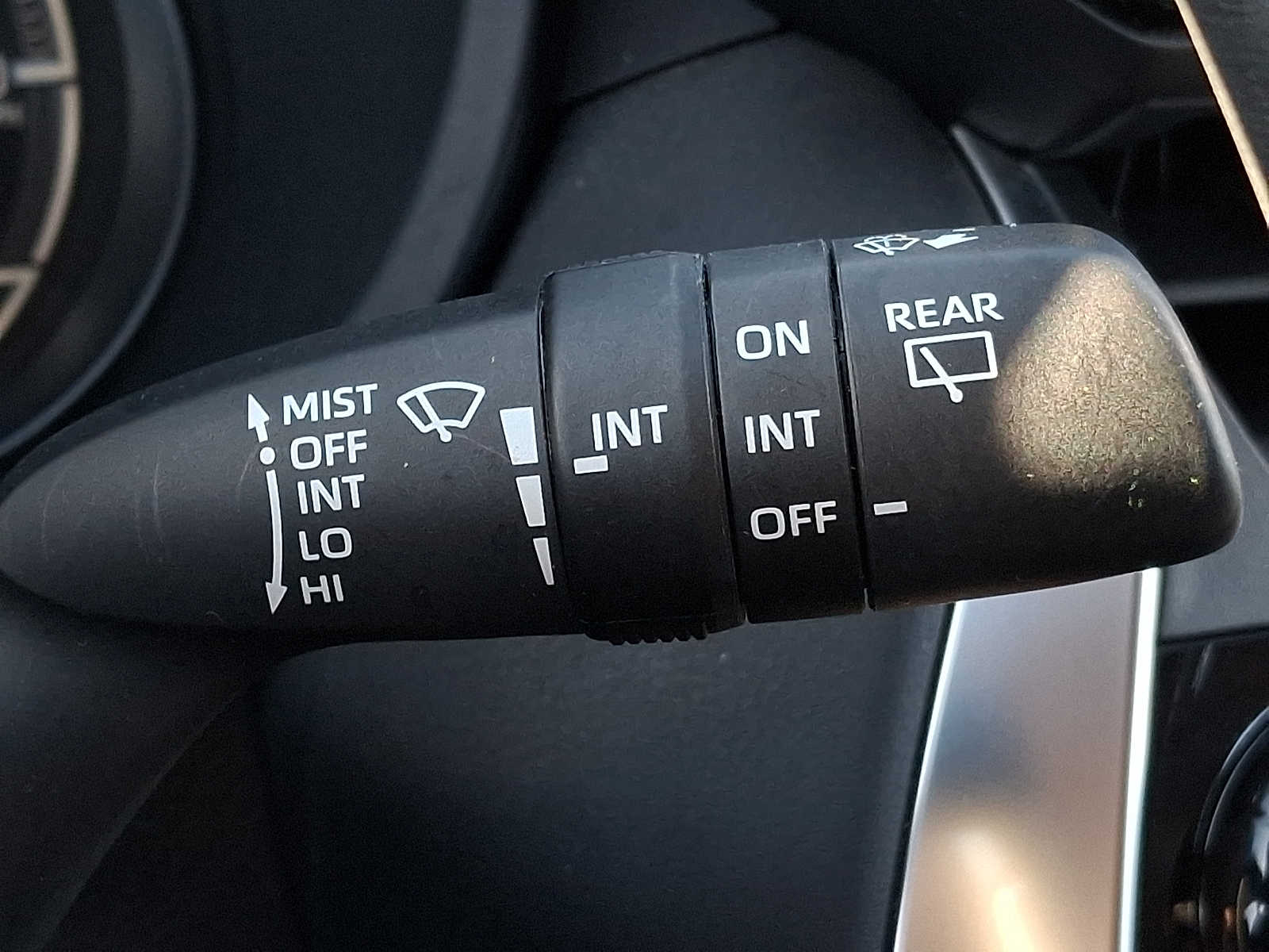 Thumbnail: 2023 Toyota Venza - 24