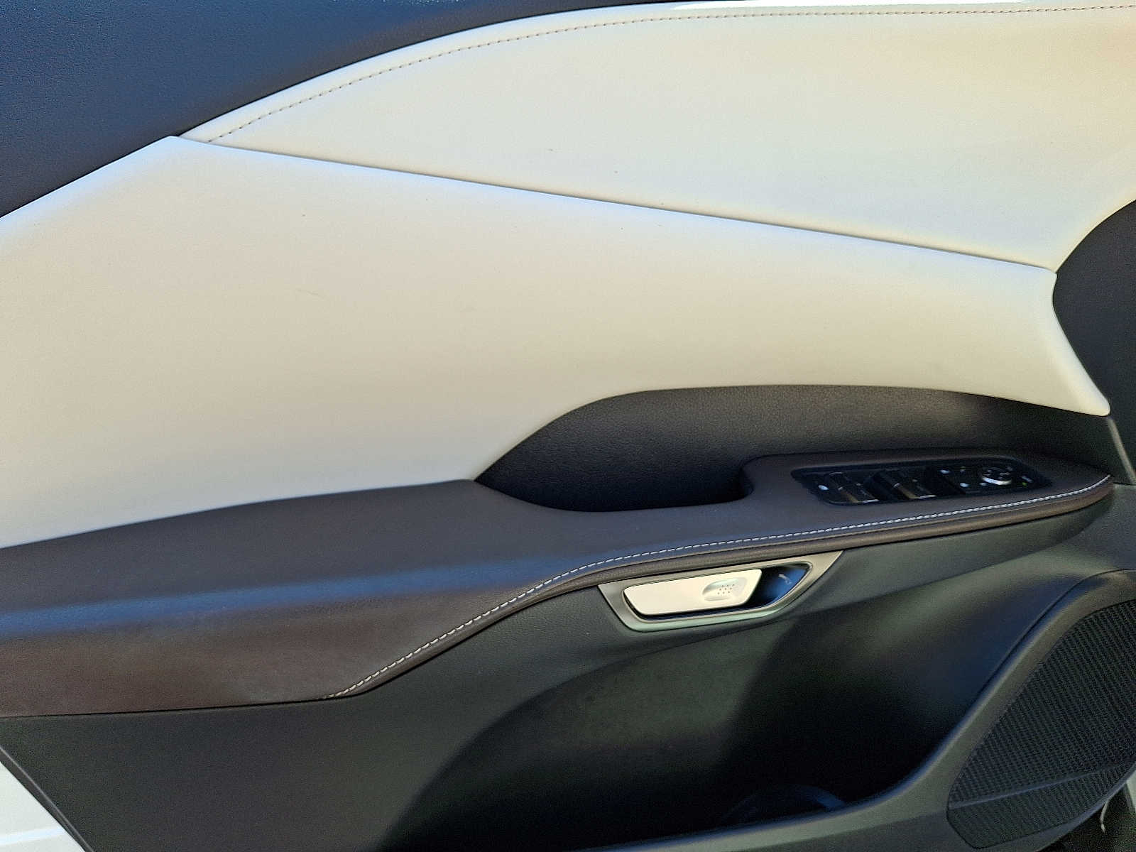 Thumbnail: 2024 Lexus RX - 9