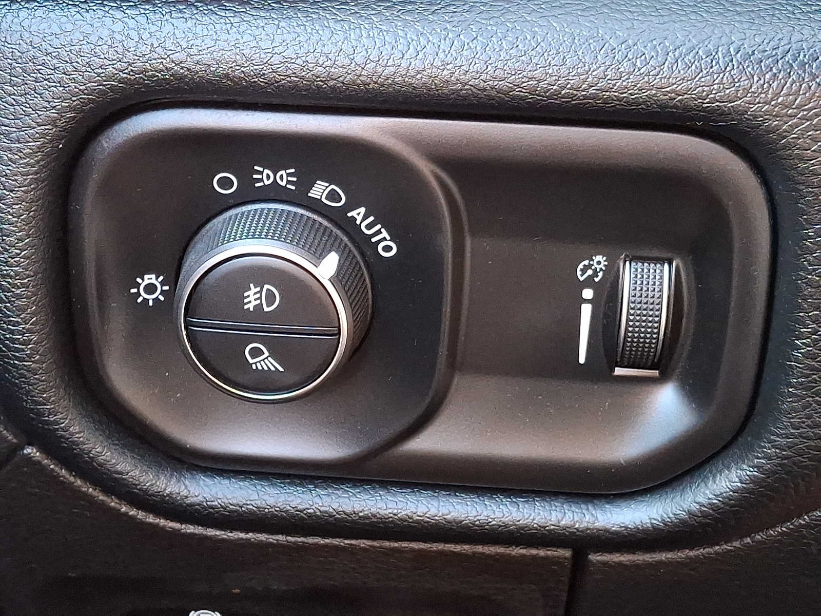 Thumbnail: 2021 RAM 1500 - 23