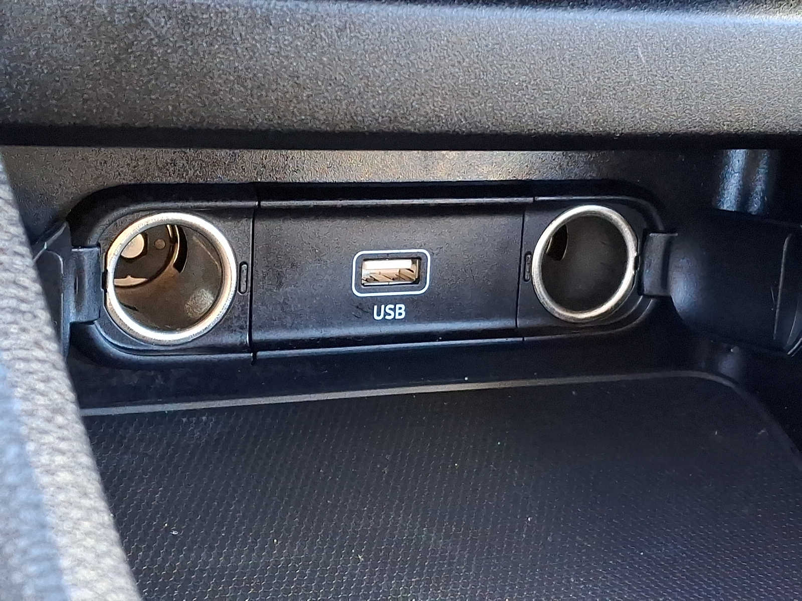 Thumbnail: 2023 Kia Forte - 20