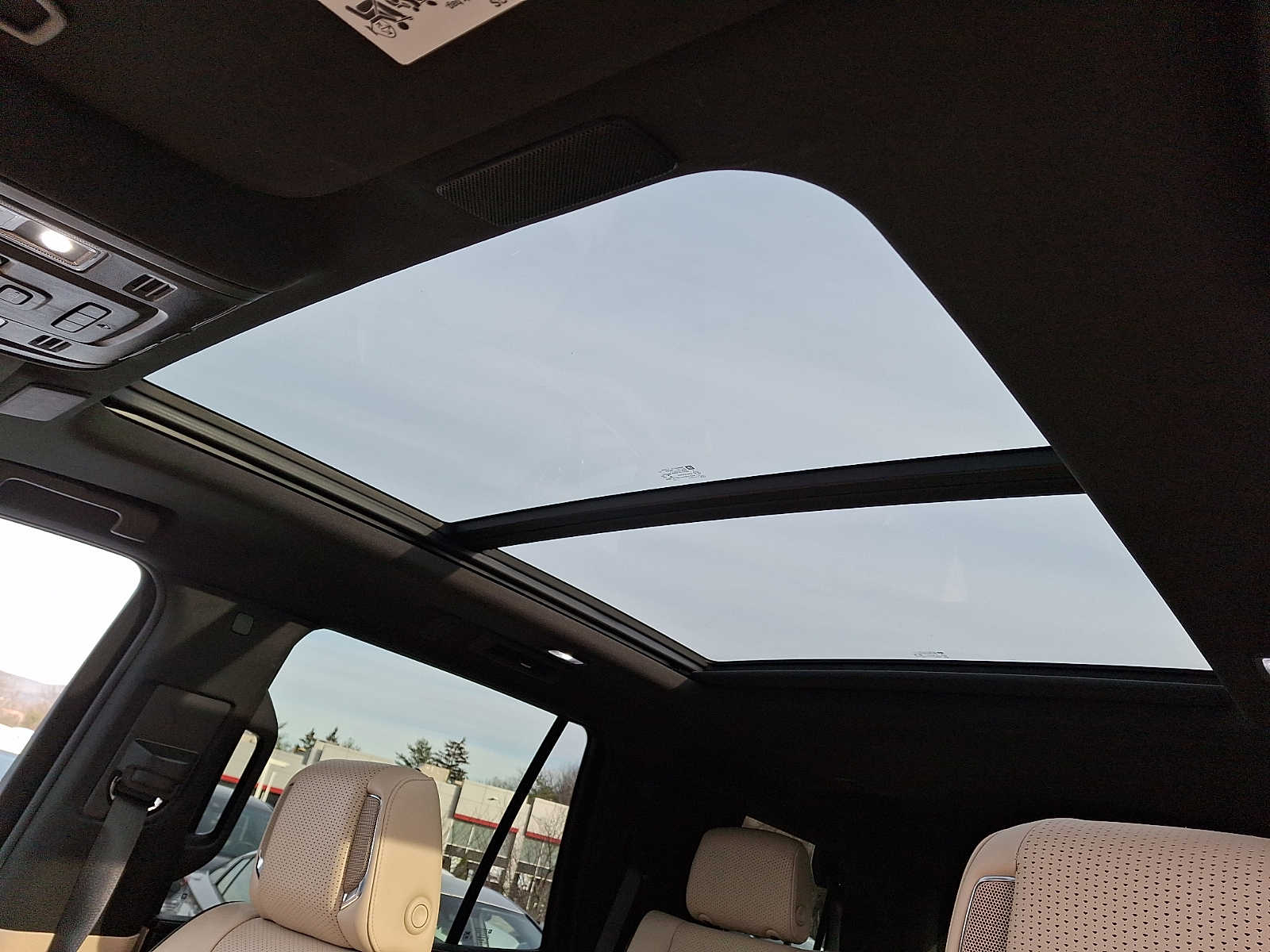 Thumbnail: 2022 Cadillac Escalade - 10