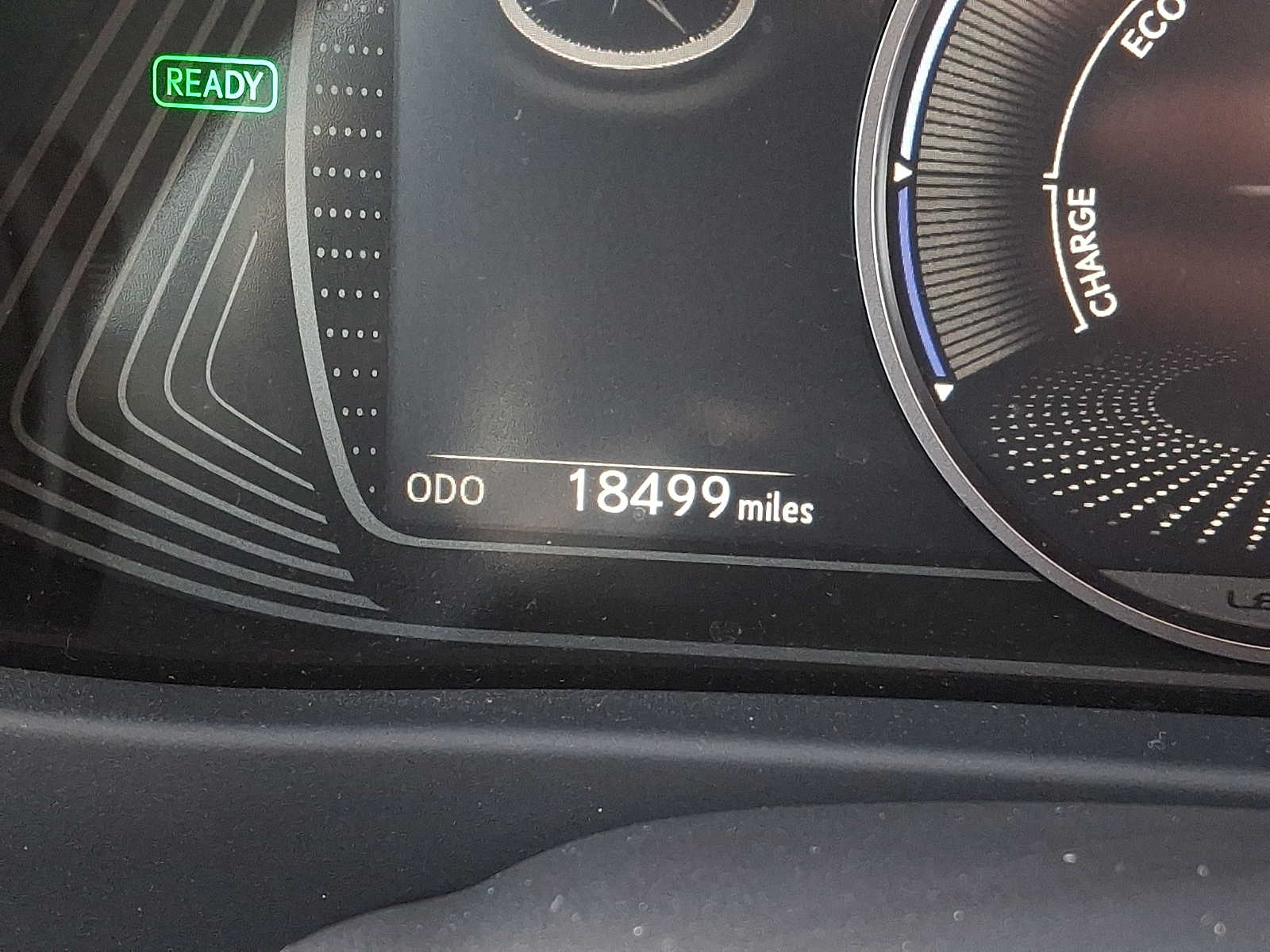 Thumbnail: 2023 Lexus UX - 16