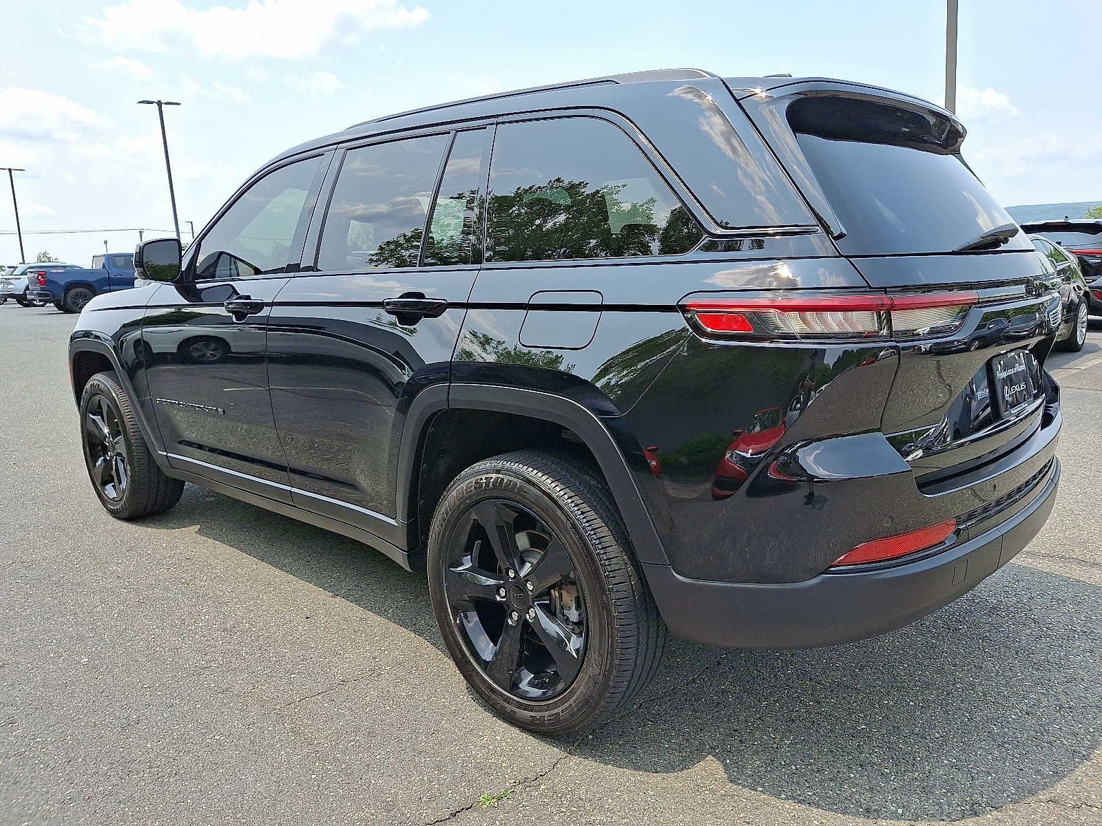 2023 Jeep Grand Cherokee Laredo 6