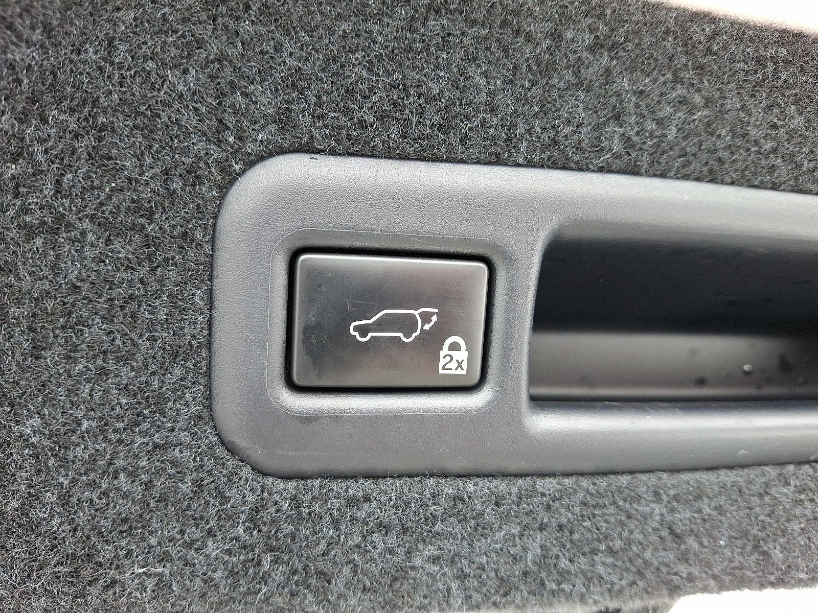 Thumbnail: 2019 Lexus RX - 28