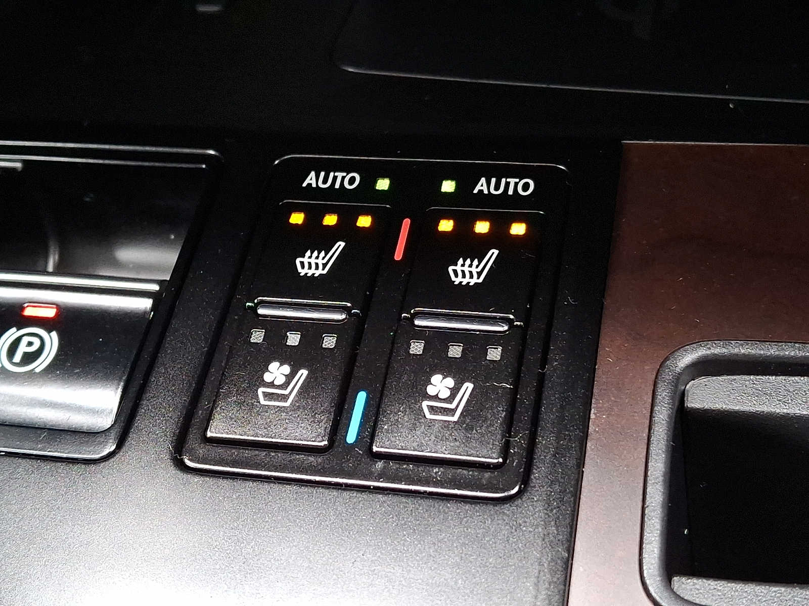 Thumbnail: 2021 Lexus RX - 21