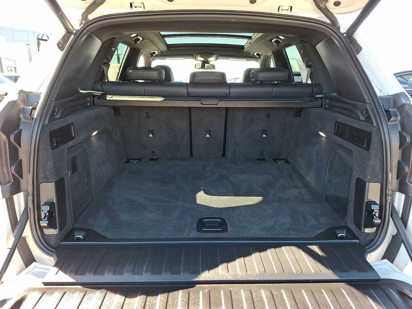 Thumbnail: 2023 BMW X5 - 27