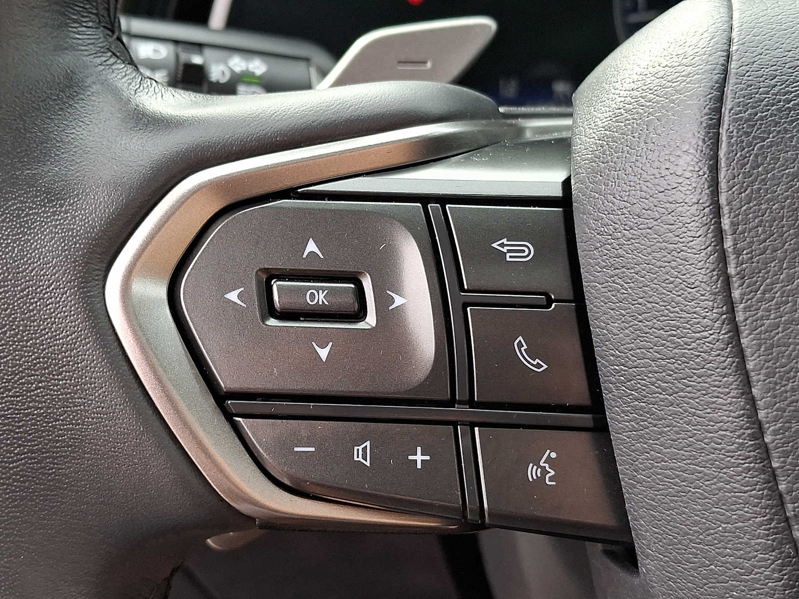 Thumbnail: 2024 Lexus RX - 18