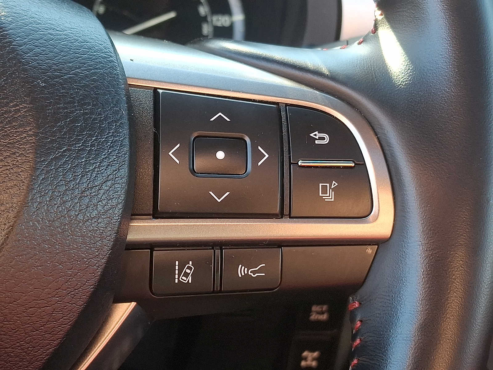 Thumbnail: 2023 Lexus GX - 19