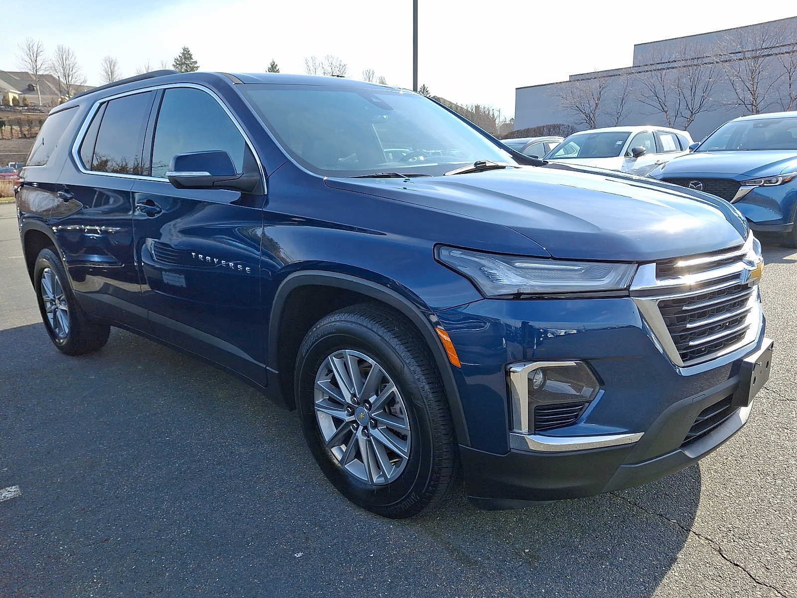 Thumbnail: 2023 Chevrolet Traverse - 3