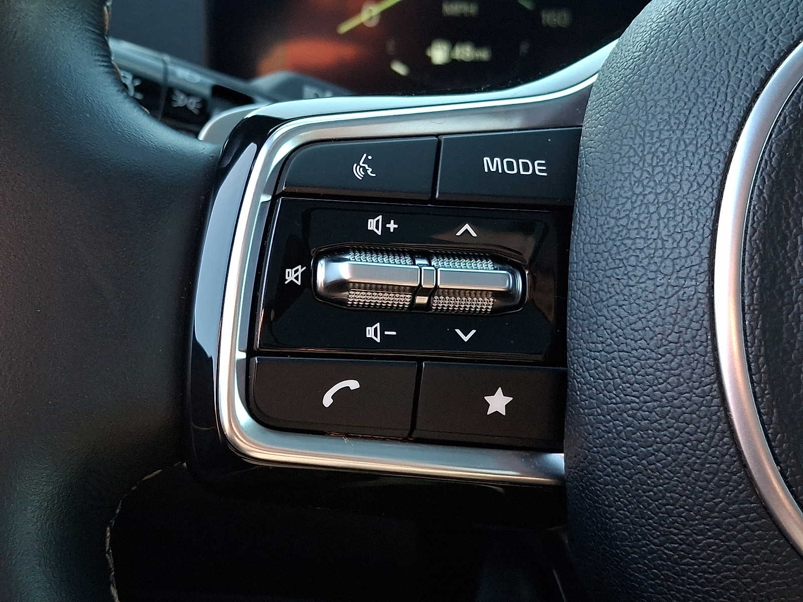 Thumbnail: 2024 Kia Sorento - 18