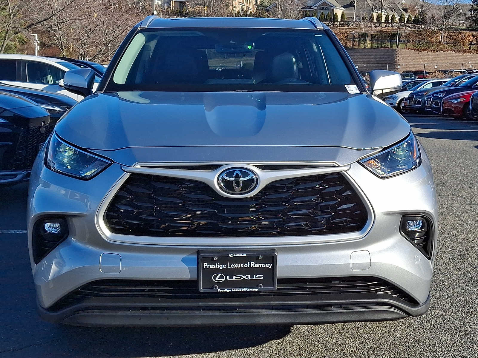 Thumbnail: 2022 Toyota Highlander - 2