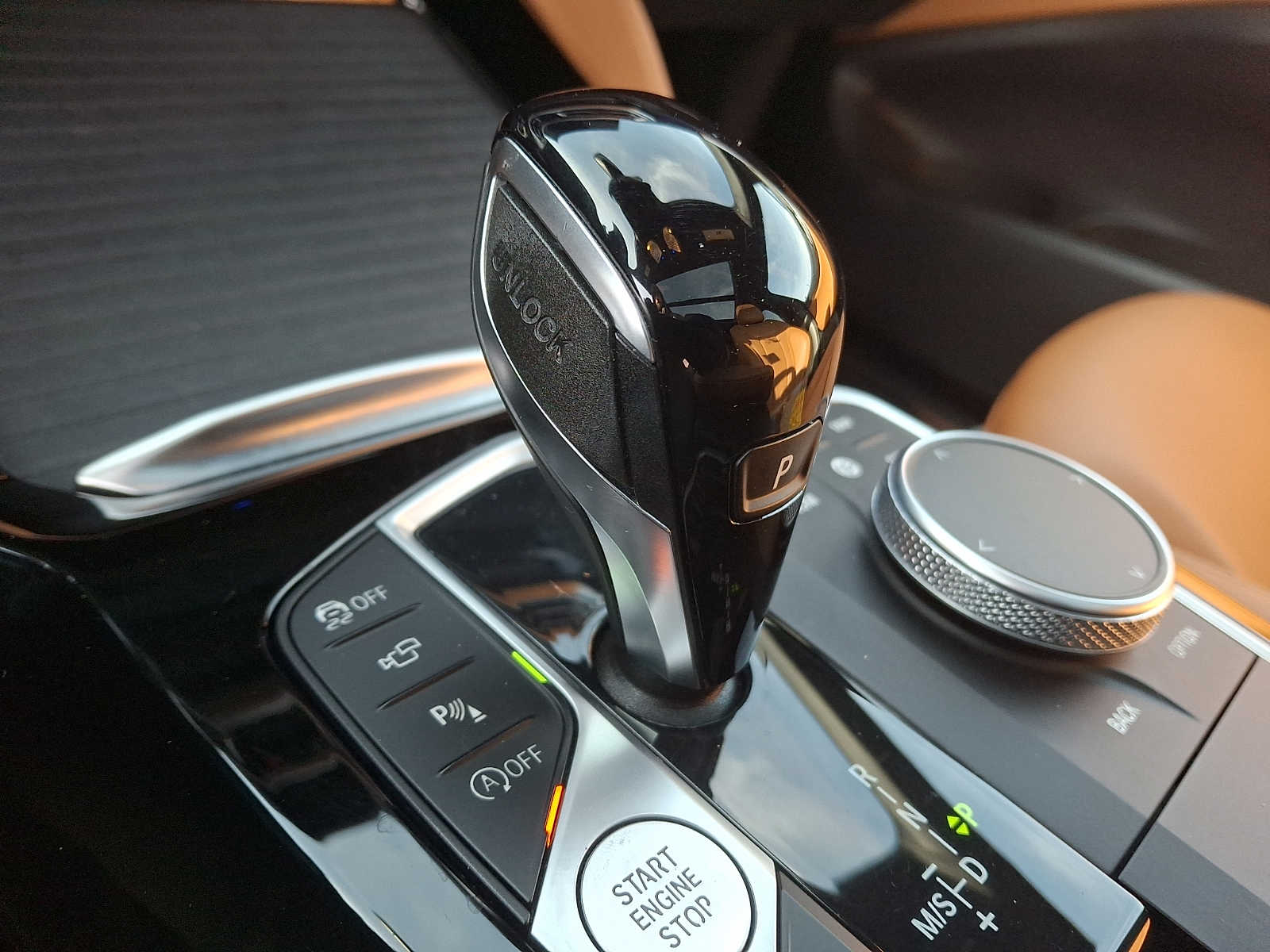 Thumbnail: 2022 BMW X4 - 13