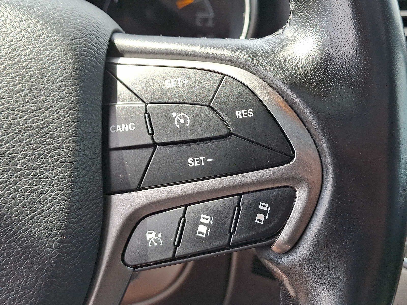 Thumbnail: 2021 Jeep Grand Cherokee - 19