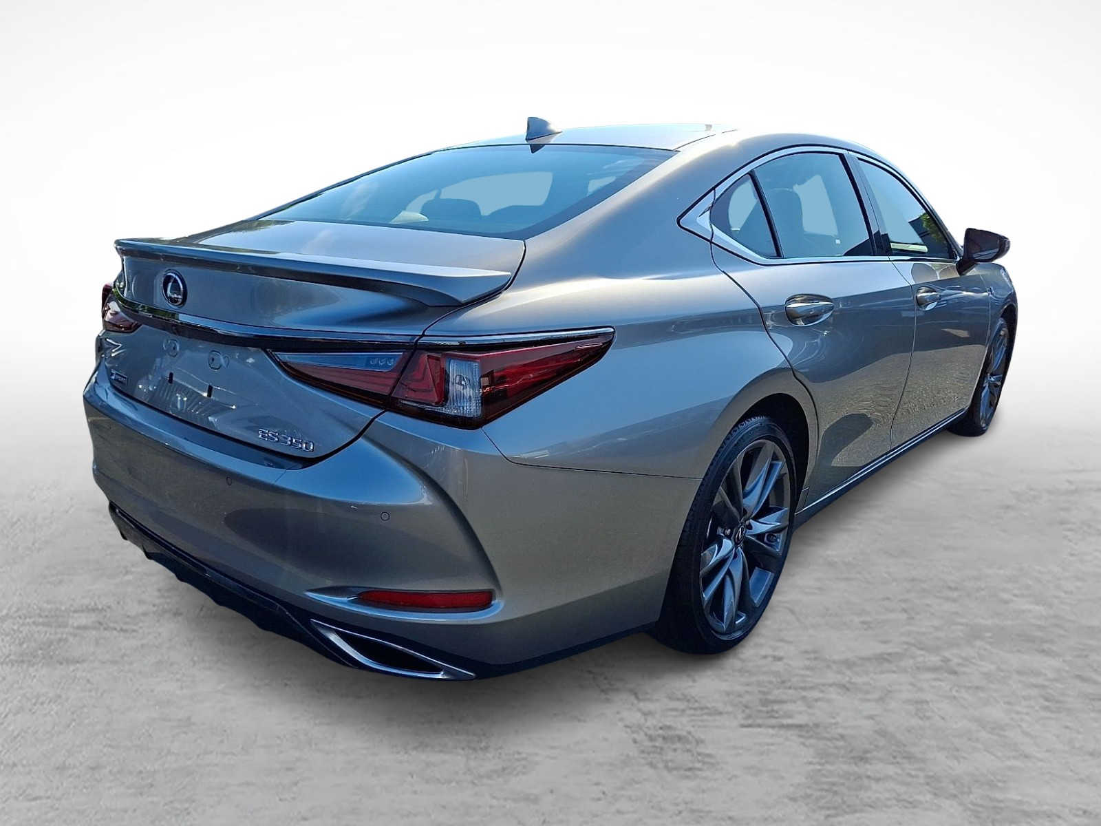 Thumbnail: 2019 Lexus ES - 4