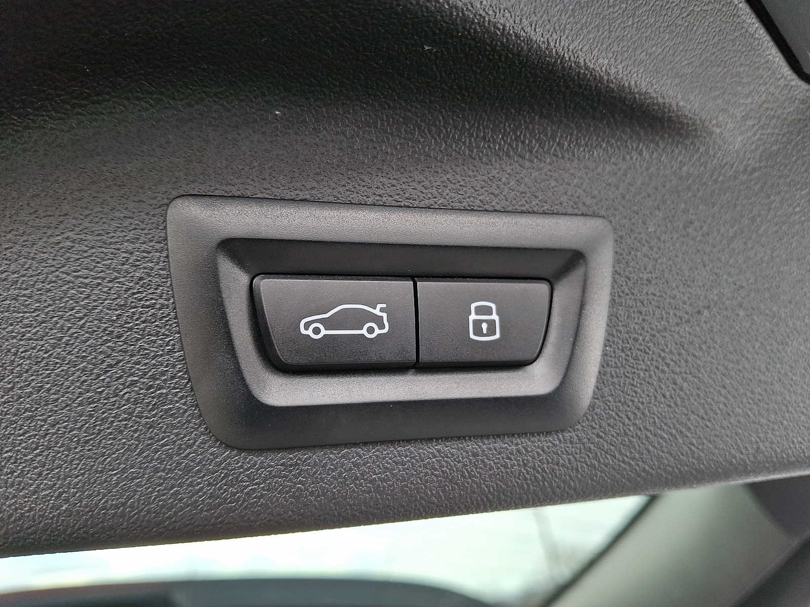 Thumbnail: 2024 BMW X7 - 27