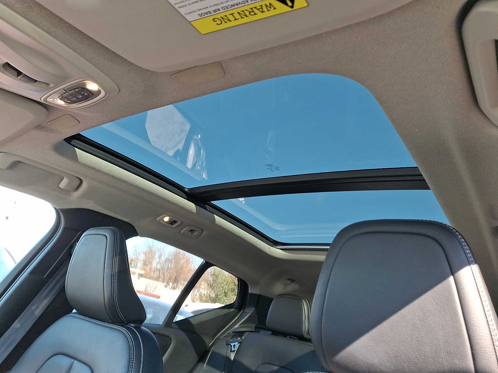 Thumbnail: 2019 Volvo XC40 - 11