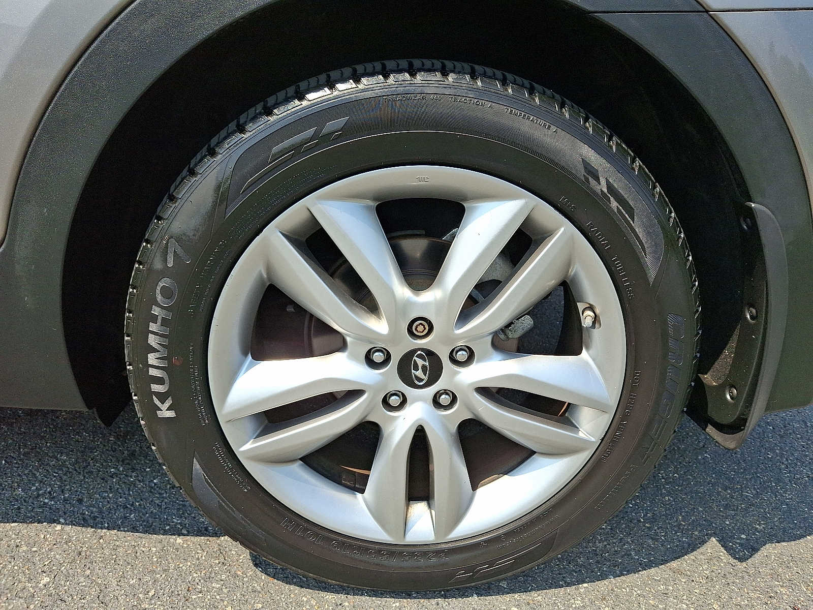 Thumbnail: 2015 Hyundai Santa Fe - 6