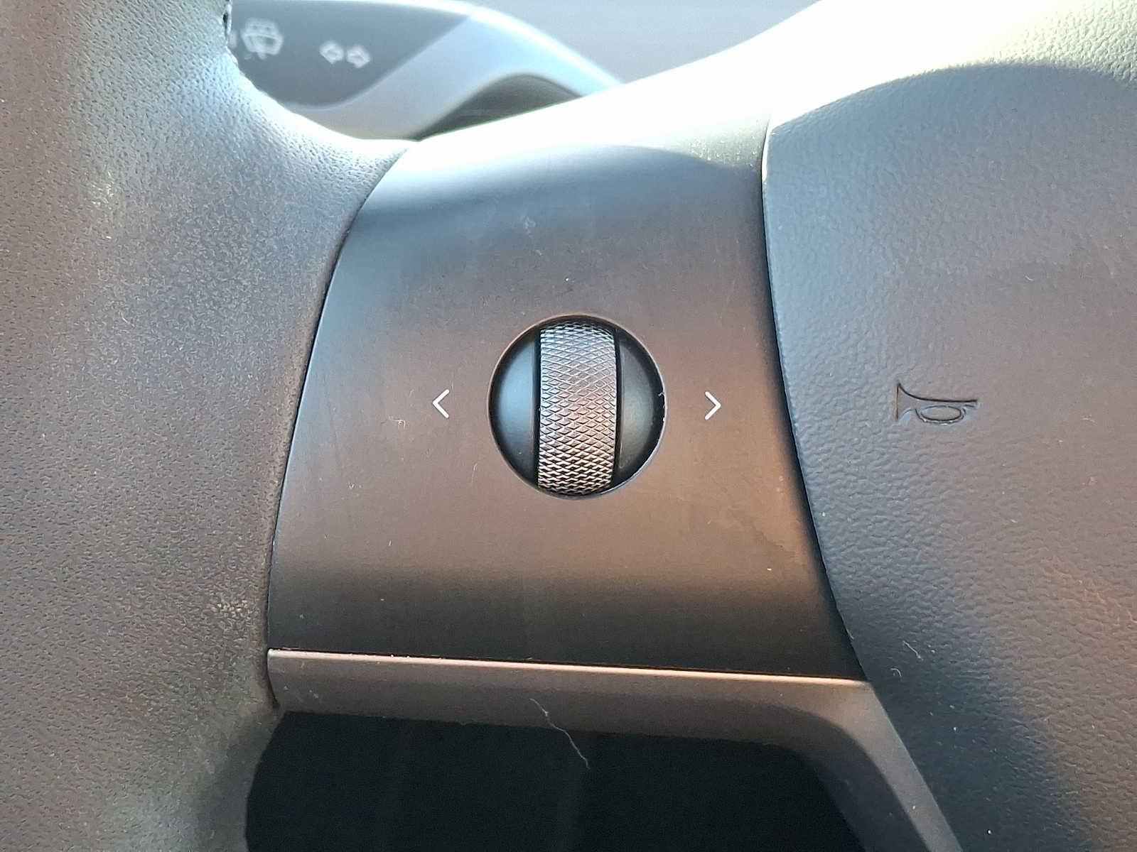 Thumbnail: 2023 Tesla Model Y - 18