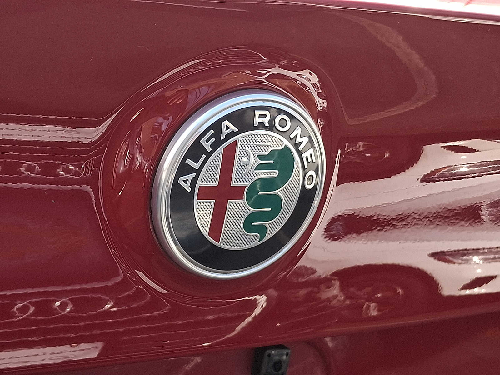 Thumbnail: 2018 Alfa Romeo Giulia - 29