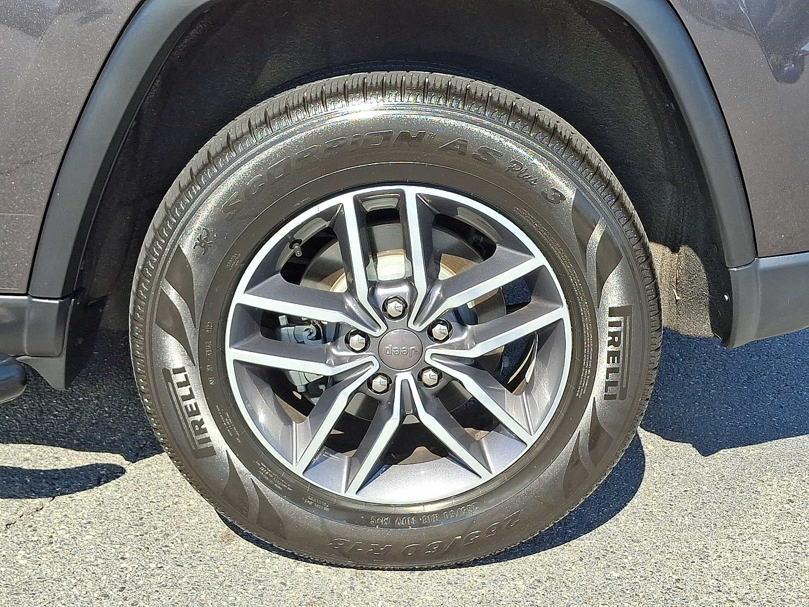 Thumbnail: 2019 Jeep Grand Cherokee - 7