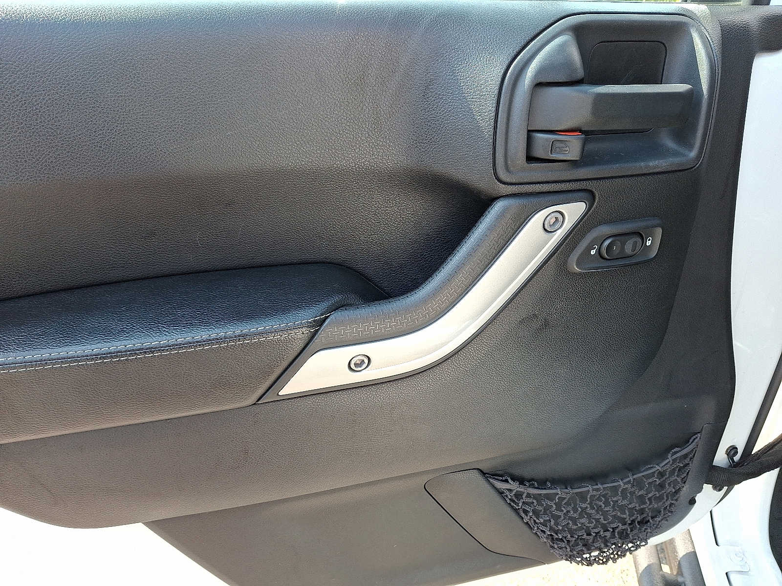 Thumbnail: 2016 Jeep Wrangler - 10