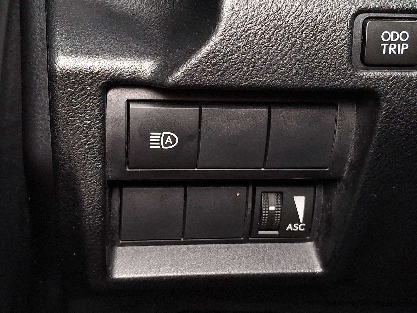 Thumbnail: 2023 Lexus IS - 25