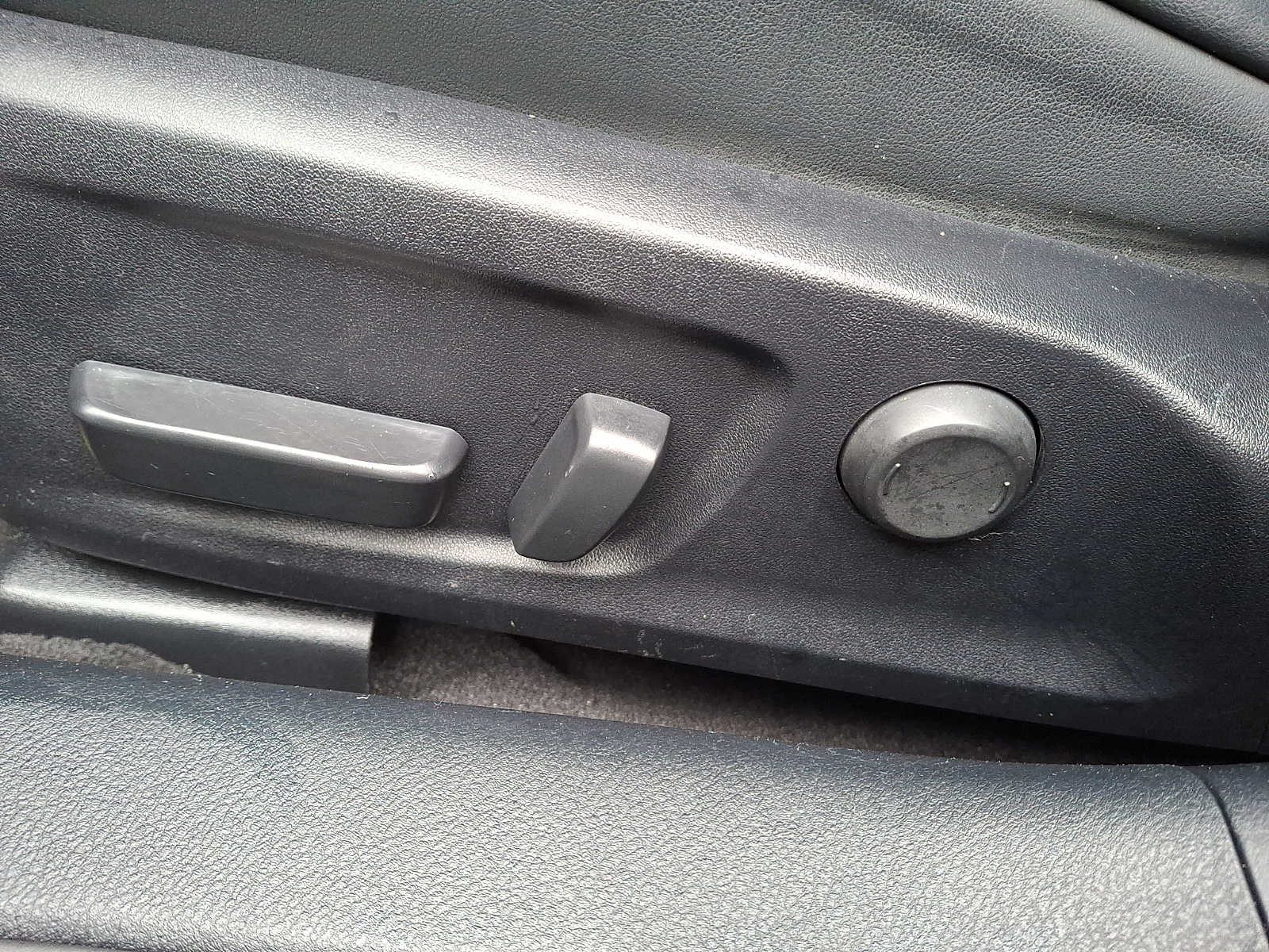 Thumbnail: 2023 Lexus IS - 11