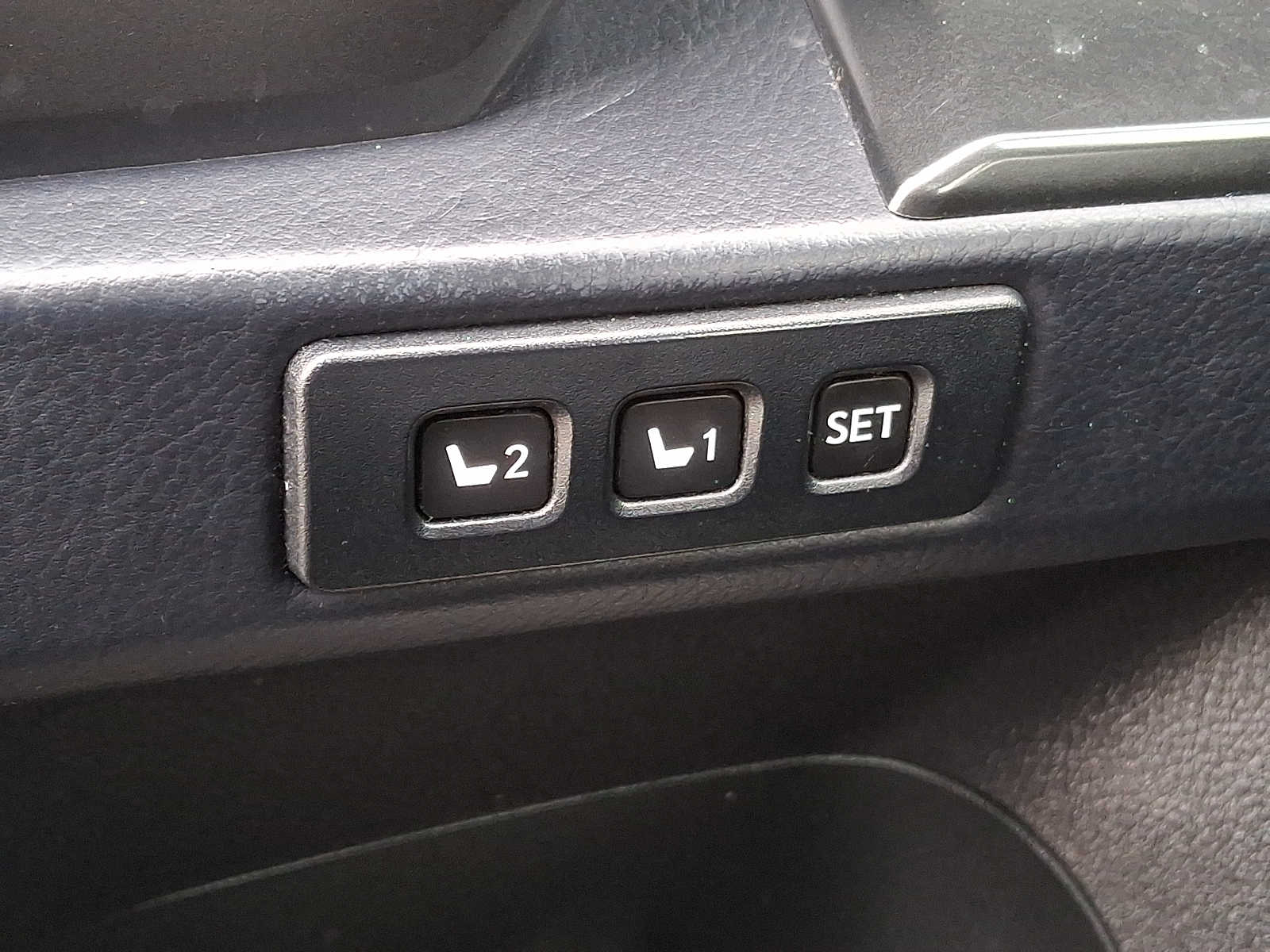 Thumbnail: 2023 Lexus GX - 25