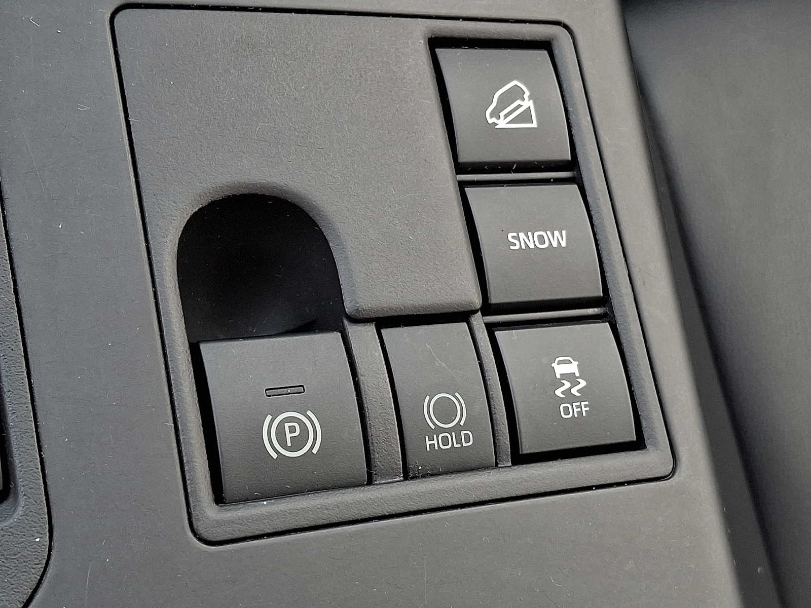 Thumbnail: 2023 Toyota Highlander - 24