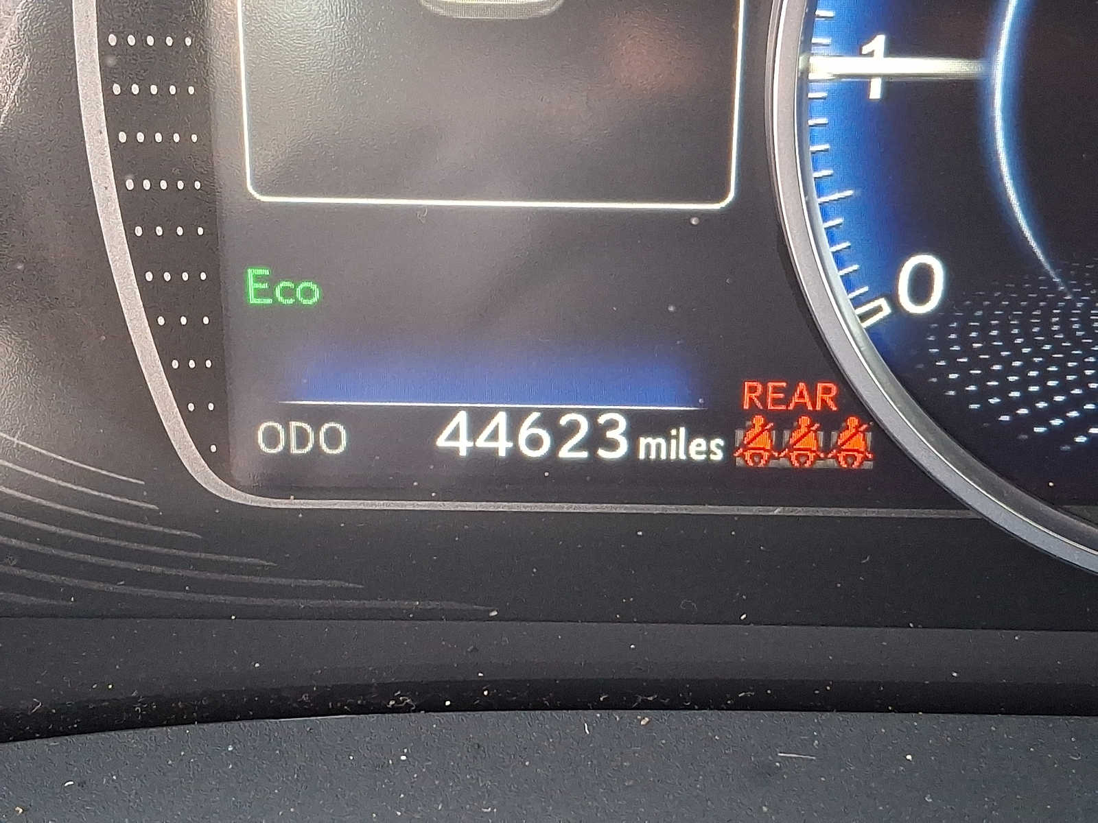 Thumbnail: 2023 Lexus ES - 17