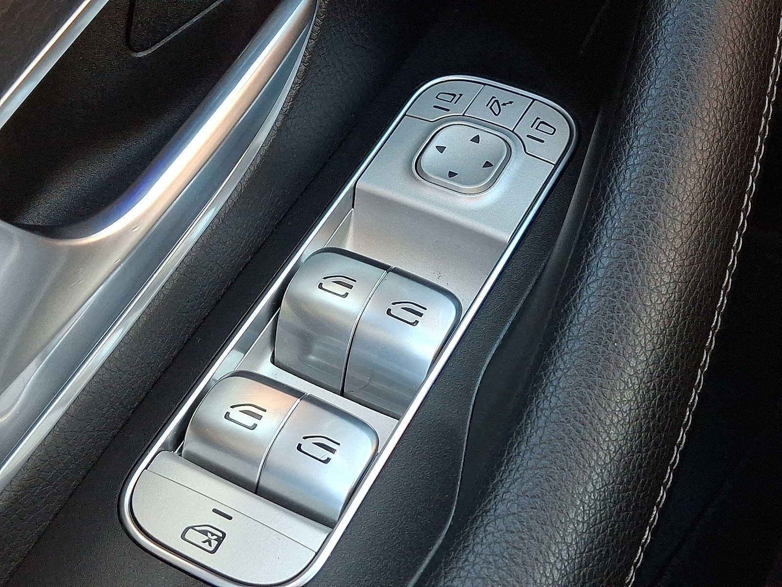 Thumbnail: 2021 Mercedes-Benz GLE - 21