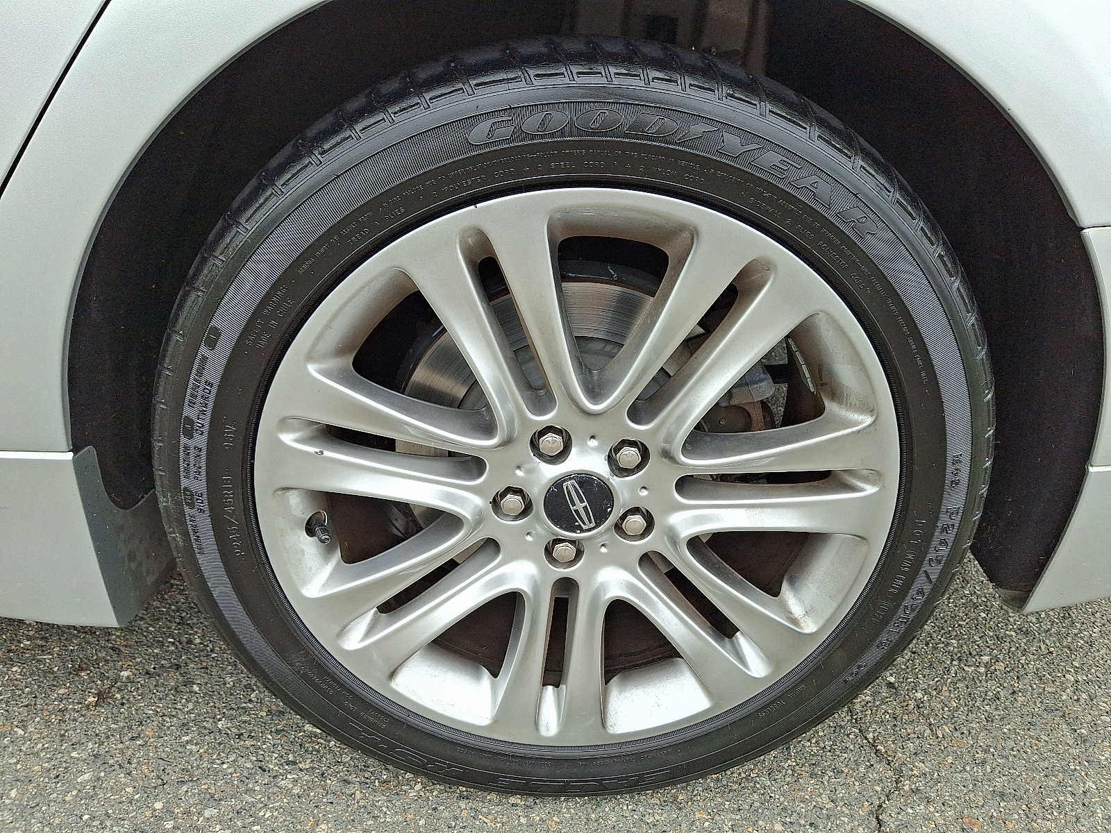 Thumbnail: 2016 Lincoln MKZ - 7