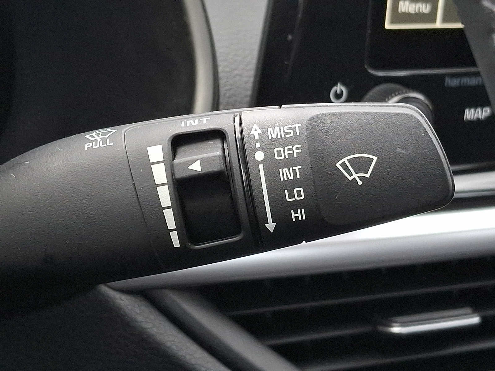 Thumbnail: 2023 Kia Forte - 25