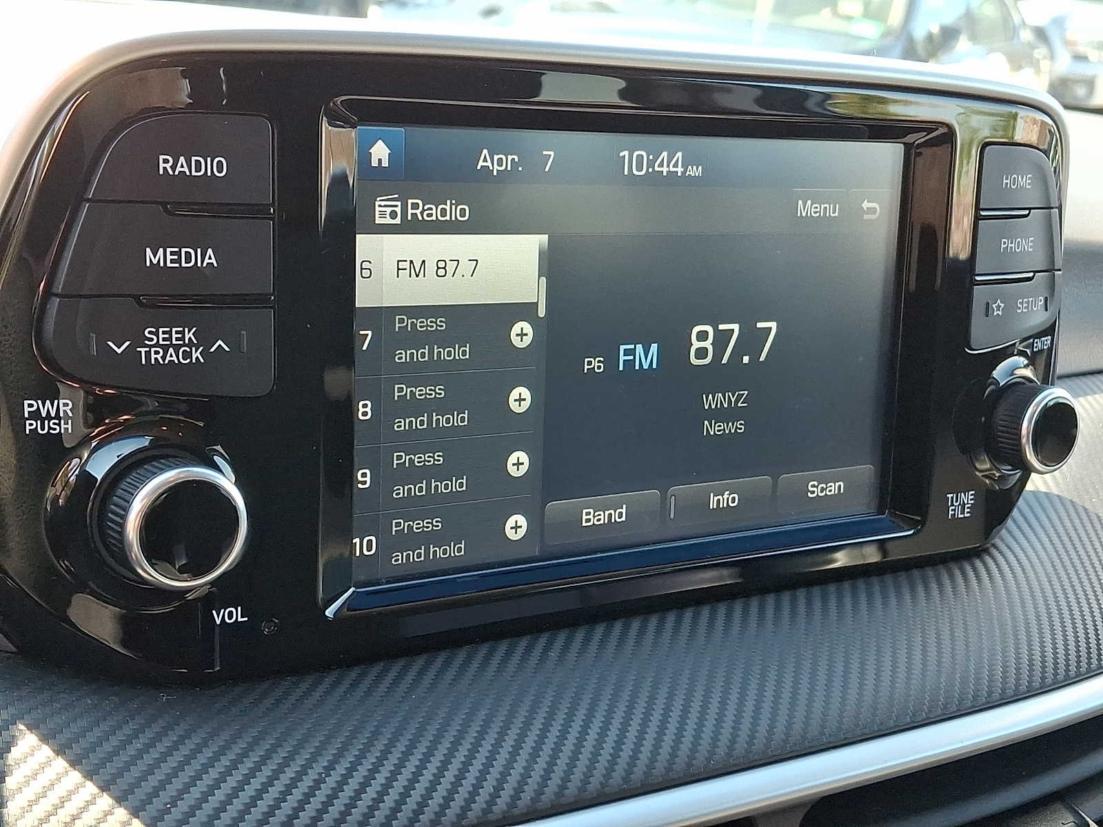 Thumbnail: 2019 Hyundai Tucson - 14