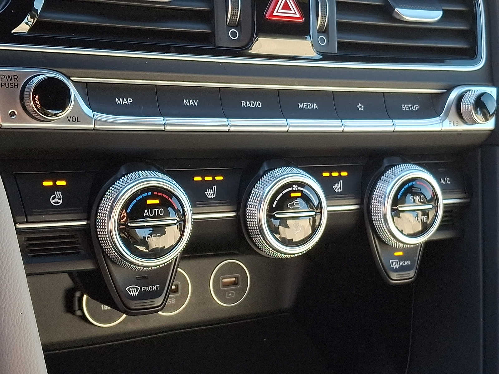 Thumbnail: 2023 Genesis G70 - 14