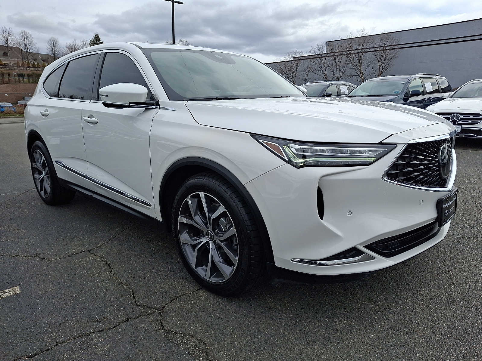 Thumbnail: 2023 Acura MDX - 3