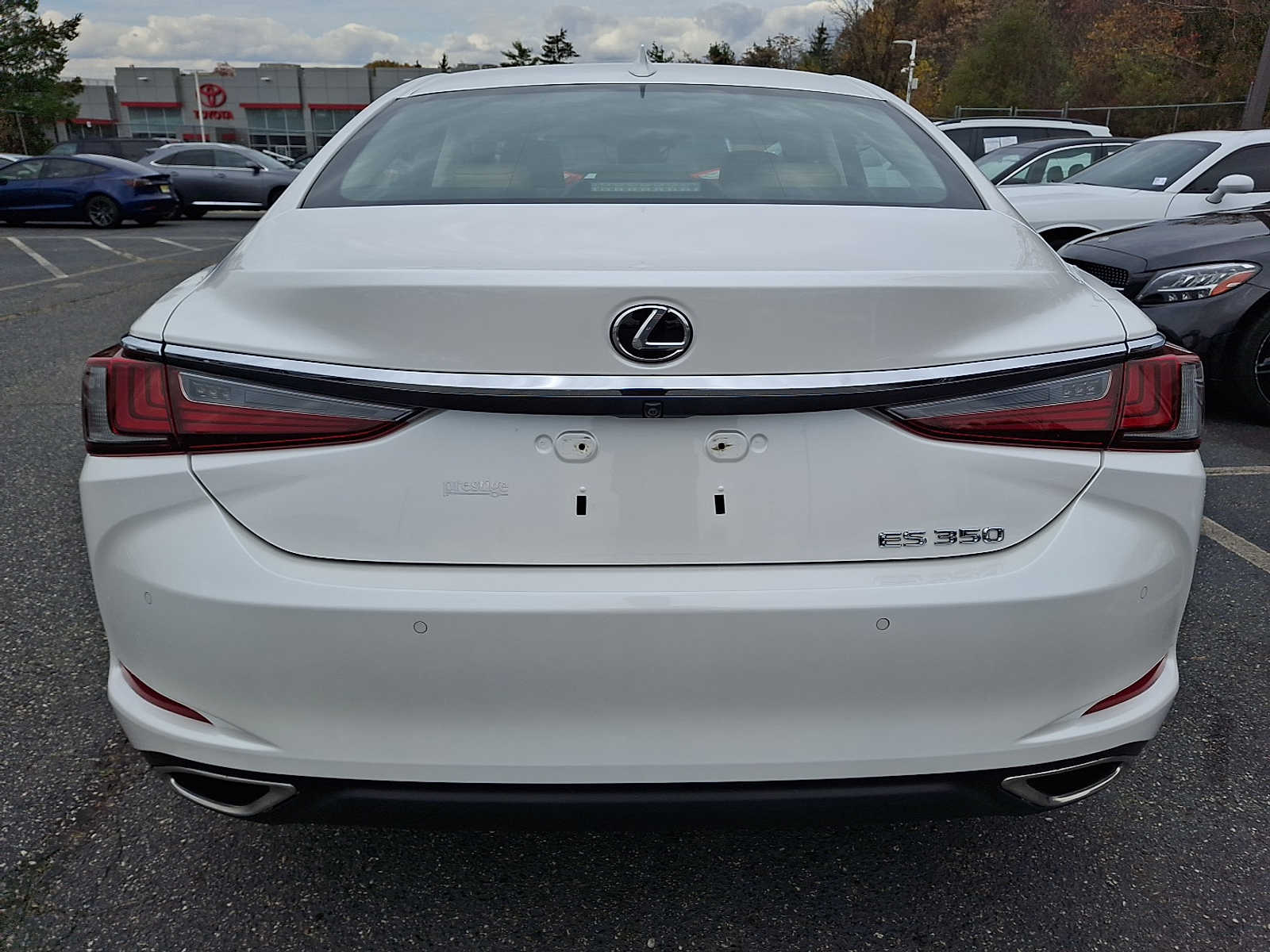 Thumbnail: 2019 Lexus ES - 5
