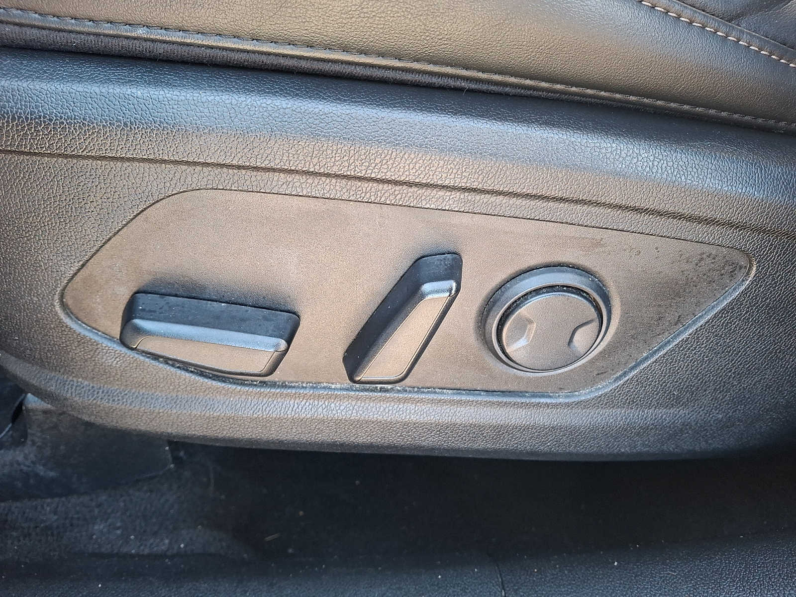 Thumbnail: 2021 Kia Sorento - 12