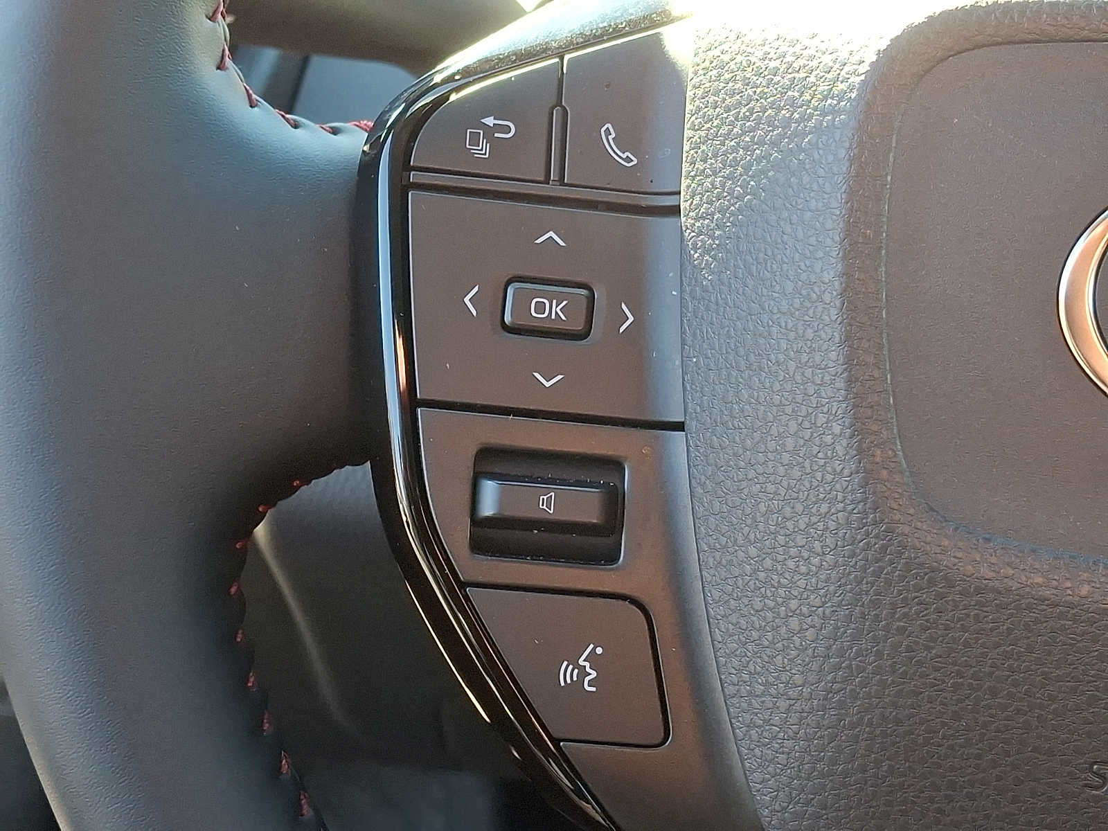 Thumbnail: 2026 Toyota Prius - 17